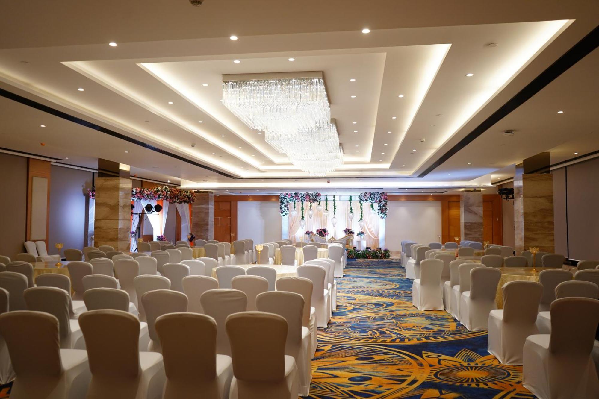 Hilton Garden Inn Pune Hinjawadi Pimpri-Chinchwad Buitenkant foto